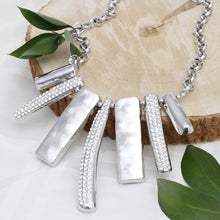 Cargar imagen en el visor de la galería, Bib Silver Sculptural Silhouette Glam Bar Necklace
