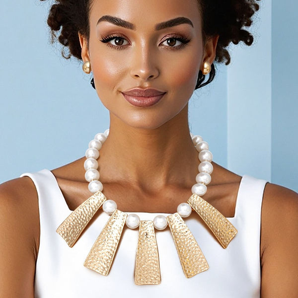 Bib Cream Pearl Gold Hammered Plate Necklace