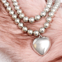 Cargar imagen en el visor de la galería, Beaded Silver Heart Pendant Double Necklace Set
