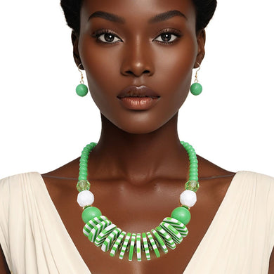 Beaded Funky Green and White Disc Necklace Set