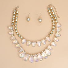 Cargar imagen en el visor de la galería, Beaded Clear Iridescent Teardrop Bead Necklace
