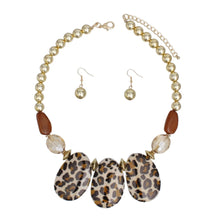 Load image into Gallery viewer, Collar Wild Safari Leopard Teardrop Bead Necklace
