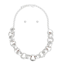 Cargar imagen en el visor de la galería, Chain Polished Silver Oval Link Long Necklace
