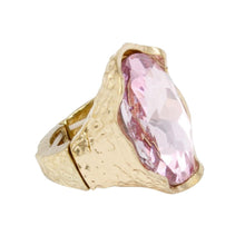 Cargar imagen en el visor de la galería, Cocktail Round Cut Pink Crystal Gold Stretch Ring
