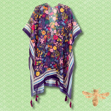 Load image into Gallery viewer, Black Border Floral Tassel Kimono
