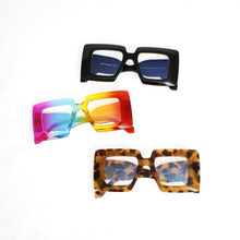 Cargar imagen en el visor de la galería, BLB Glasses Square Black Wide Edge Eyewear
