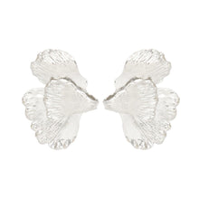 Cargar imagen en el visor de la galería, Studs Irregular Silver Folded Petal Flower Earrings
