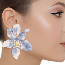 Load image into Gallery viewer, Drop Marbled Blue Botanical Chic Floral Earrings
