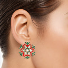 Cargar imagen en el visor de la galería, Stud Radiating Snowflake Red Green Earrings Women
