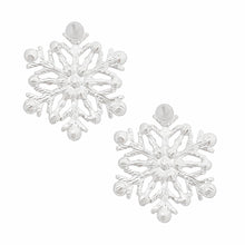 Cargar imagen en el visor de la galería, Stud Stellar Snowflake Silver Earrings for Women
