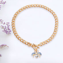 Cargar imagen en el visor de la galería, Bee Charm Toggle Necklace - 1.5 Inch Pendant
