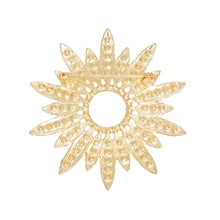Cargar imagen en el visor de la galería, Brooch Celestial Star Gold Pin for Women
