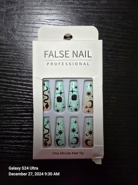 5039 - Press-on Nails