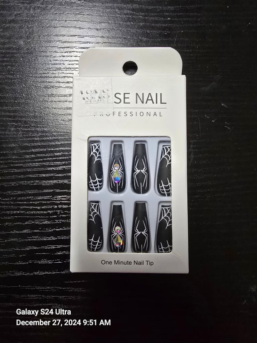 5027 - Press-on Nails