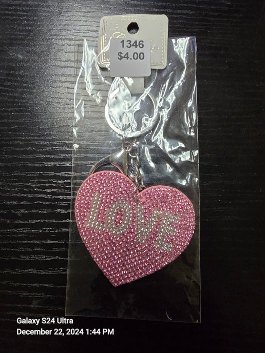 1346 - heart love keychain