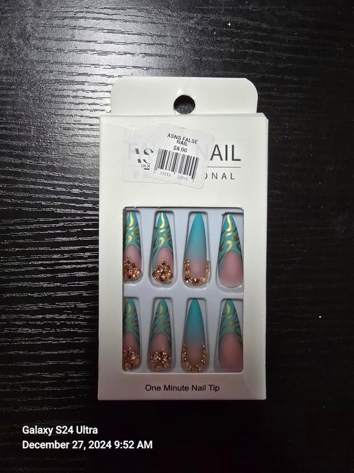5026 - Press-on Nails
