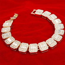 Cargar imagen en el visor de la galería, Chain Bracelet Iced Gold Square Halo Baguette
