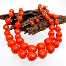 Cargar imagen en el visor de la galería, Beaded Coral Faceted Global Inspo Necklace Women
