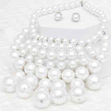Cargar imagen en el visor de la galería, Pearl Bib White Ornate Chunky Drop Necklace Women

