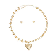 Cargar imagen en el visor de la galería, Pendant Gold Heart Knotted Chain Necklace Women
