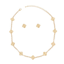 Cargar imagen en el visor de la galería, Necklace Gold Quatrefoil Guilloche 9 Motifs Set
