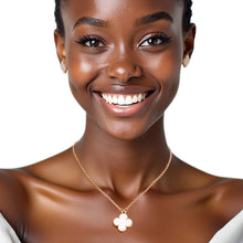 Load image into Gallery viewer, Pendant Vintage Cream Quatrefoil Gold Necklace Set
