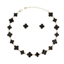 Cargar imagen en el visor de la galería, Necklace Gold Black Large Quatrefoil 16 Motifs
