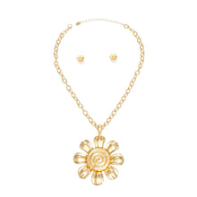Cargar imagen en el visor de la galería, Pendant Necklace Gold Sunflower Chain for Women
