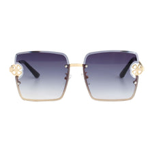 Load image into Gallery viewer, Black Square Clover Sunglasses

