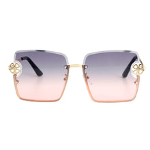 Load image into Gallery viewer, Gray Square Clover Sunglasses
