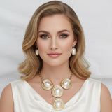 Pendant Gold Organic Oval Cream Pearl Necklace