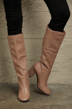 Cargar imagen en el visor de la galería, East Lion Corp Block Heel Knee High Boots
