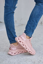 Cargar imagen en el visor de la galería, Forever Link Mesh Breathable Platform Athletic Shoes
