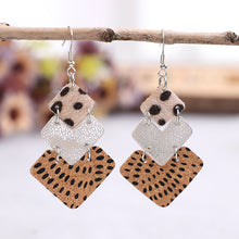 Cargar imagen en el visor de la galería, Alloy Drop Earrings
