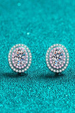 Cargar imagen en el visor de la galería, Platinum-Plated Moissanite Stud Earrings
