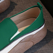 Cargar imagen en el visor de la galería, Chunky Slip On Shoes
