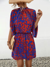 Cargar imagen en el visor de la galería, Tied Printed Mock Neck Mini Dress
