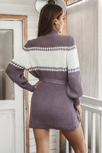 Cargar imagen en el visor de la galería, Contrast Tie Front Long Sleeve Sweater Dress
