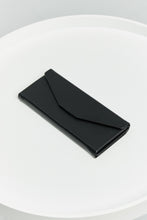 Load image into Gallery viewer, Chain Detail Temple Cat Eye Sunglasses
