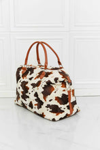 Cargar imagen en el visor de la galería, Animal Print Plush Weekender Bag
