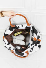 Cargar imagen en el visor de la galería, Animal Print Plush Weekender Bag
