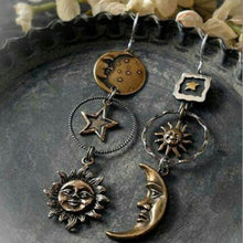 Cargar imagen en el visor de la galería, Star, Sun, and Moon Earrings
