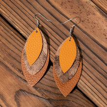 Cargar imagen en el visor de la galería, PU Leather Drop Earrings
