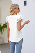 Cargar imagen en el visor de la galería, Smocked Flutter Sleeve V-Neck Top
