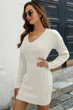 Cargar imagen en el visor de la galería, Cable-Knit V-Neck Long Sleeve Mini Sweater Dress
