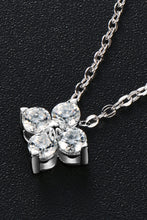 Cargar imagen en el visor de la galería, Moissanite Four Leaf Clover Pendant Necklace
