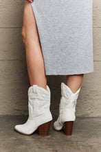 Cargar imagen en el visor de la galería, Legend Footwear Bella Cowboy Boots
