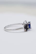 Load image into Gallery viewer, Spinel Zircon Leaf Ring
