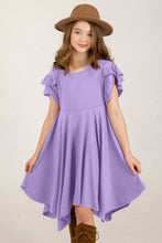 Cargar imagen en el visor de la galería, Round Neck Petal Sleeve Dress
