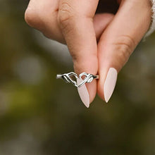 Cargar imagen en el visor de la galería, Hand Heart Shape 925 Sterling Silver Open Ring
